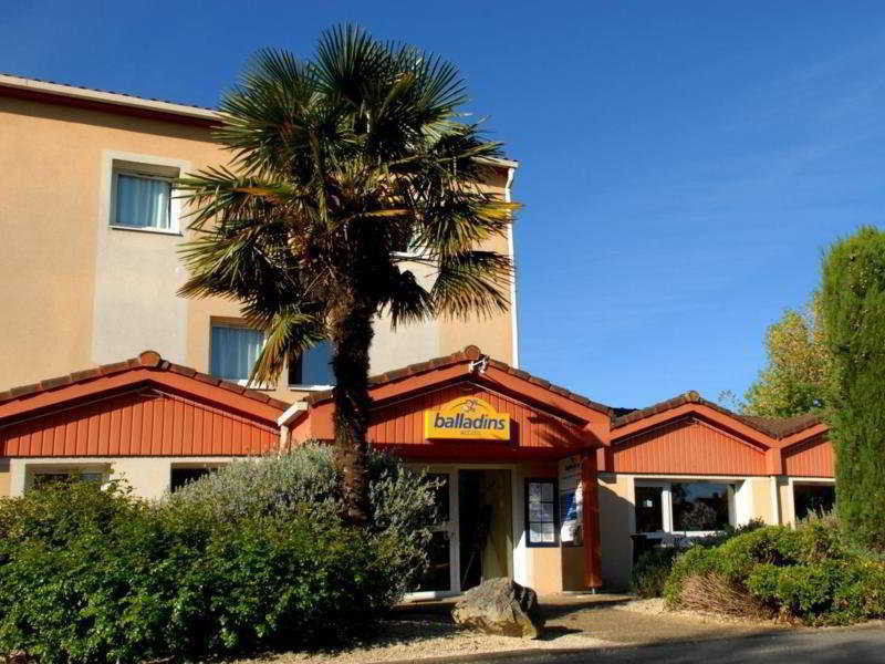 Kyriad Direct Agen Hotel