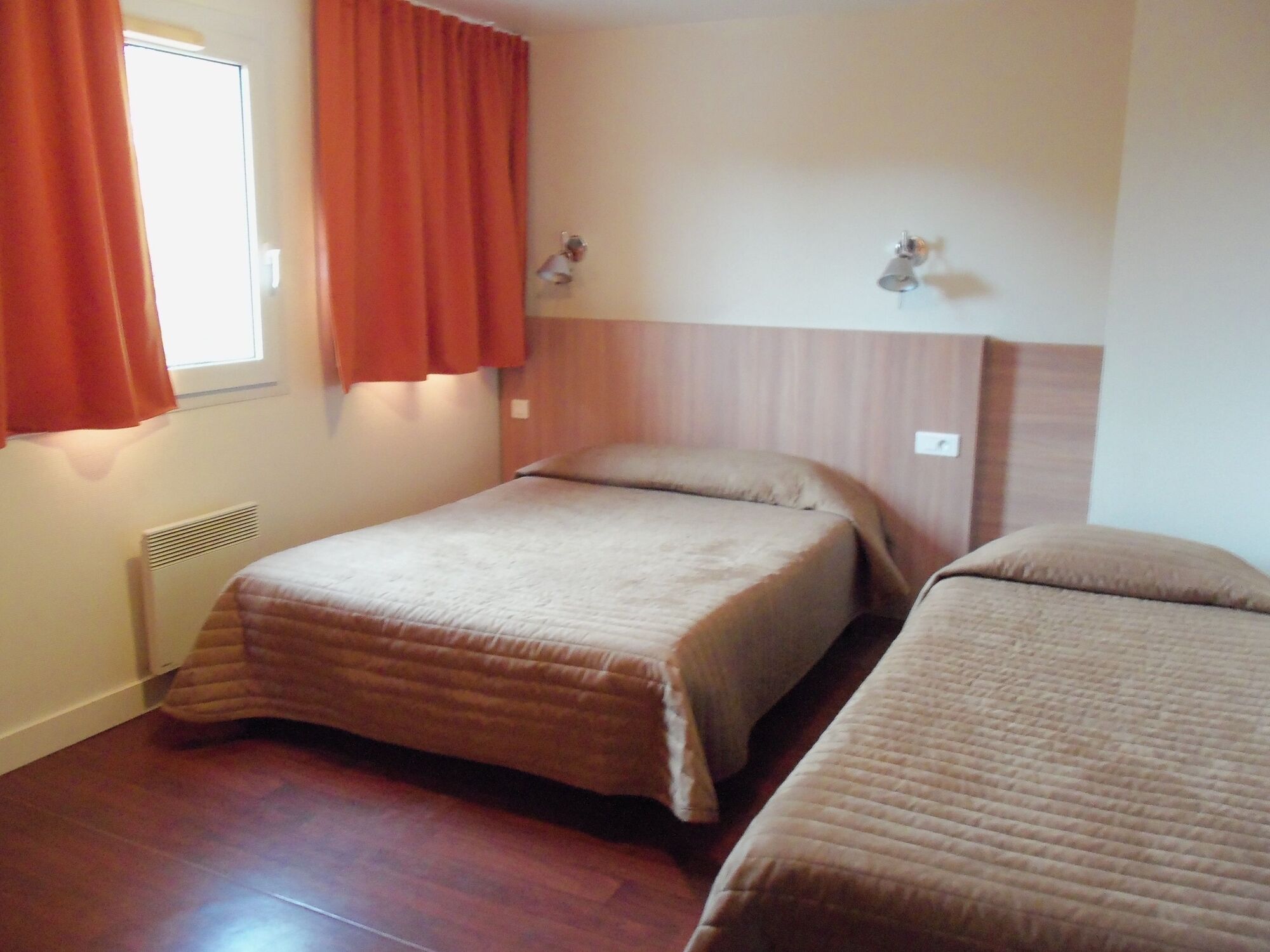Hotel Kyriad Direct Agen